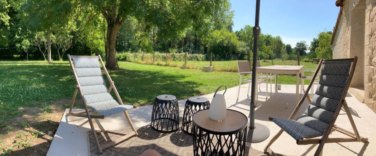 Petite Maison A La Campagne Saint-Germain-des-Fosses ภายนอก รูปภาพ